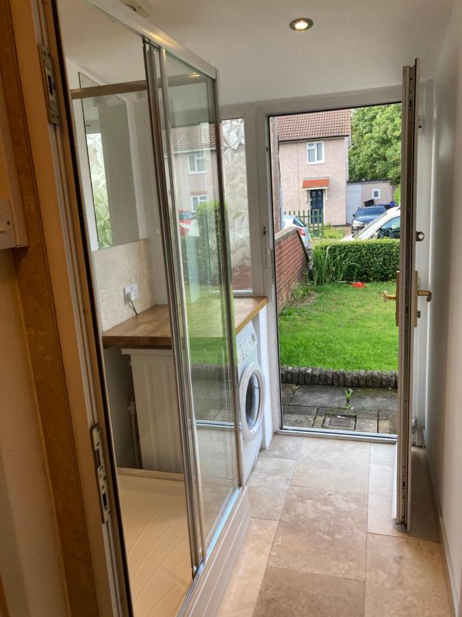 Double Bed Self Contained Annexe 14B Is To The Right Of The Main House Lejlighed Salisbury Eksteriør billede